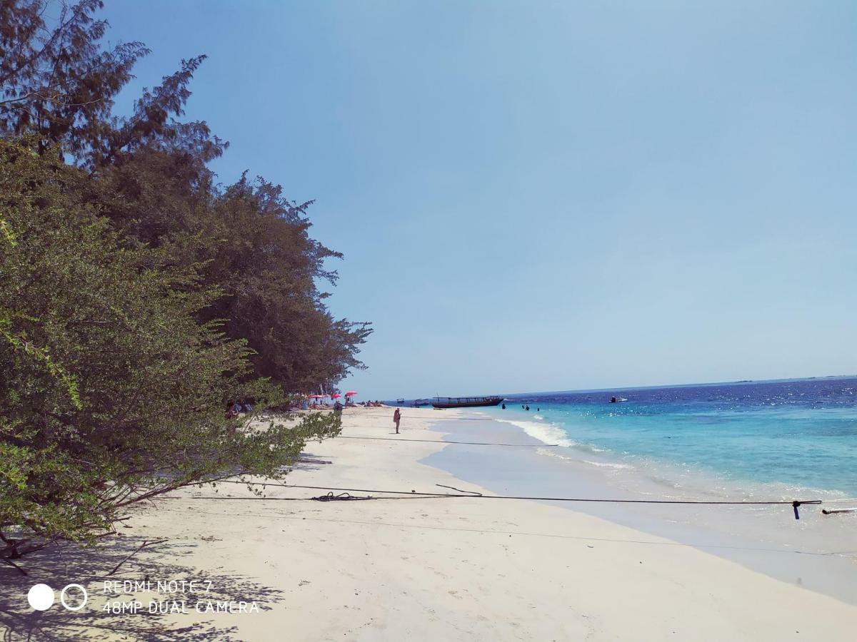 Kusuka Bungalow Gili Trawangan Eksteriør billede